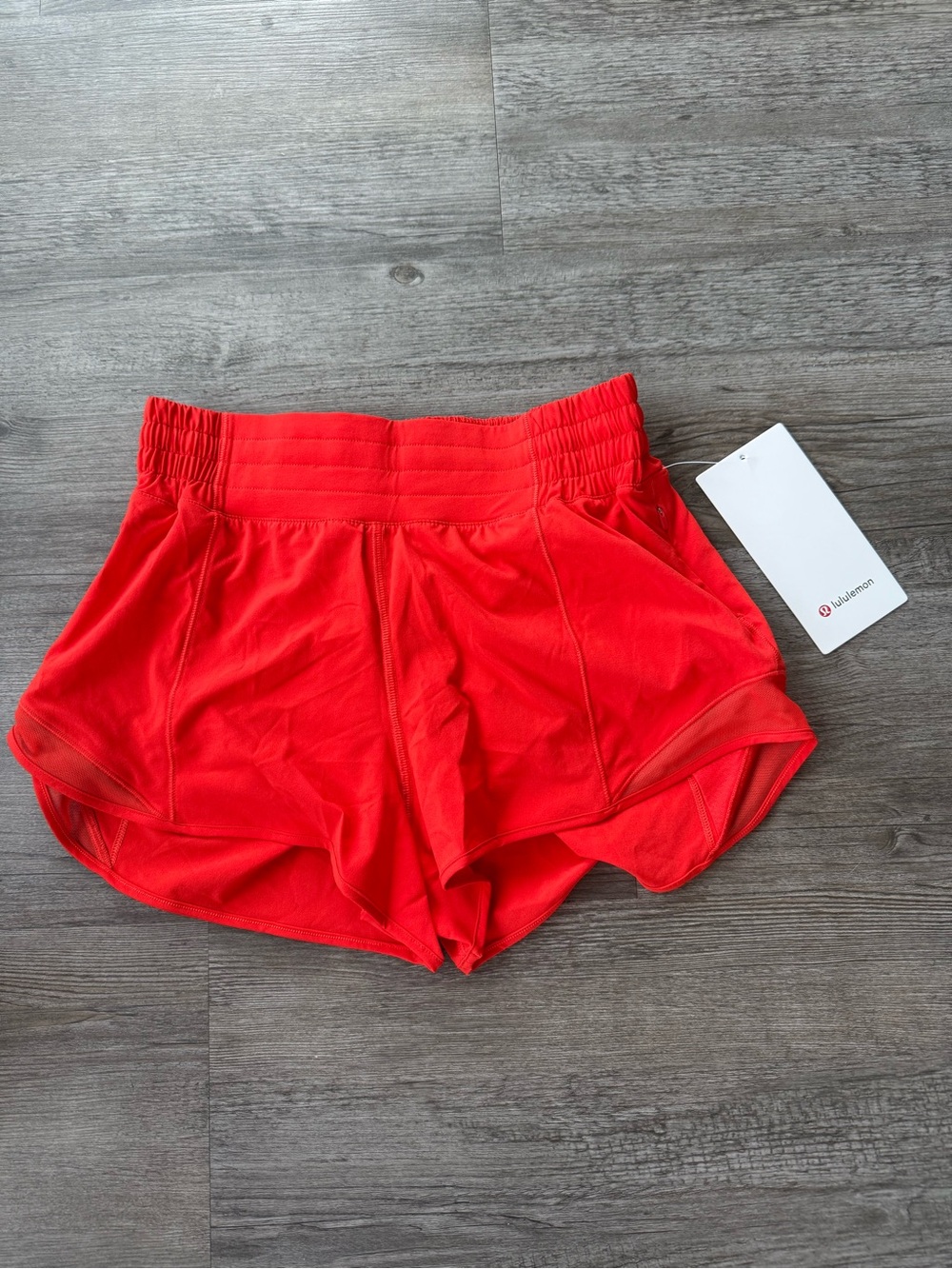 NWT Lululemon Hotty Hot High Rise Short 2.5” Lined Size 6 Cherry Ember Red CRYE!